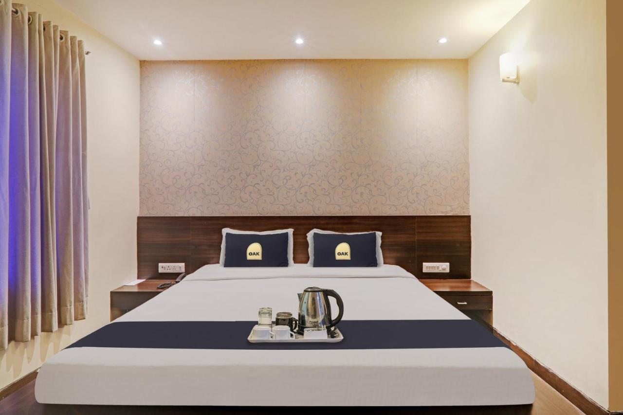 Townhouse Oak Hotel Shelter Lucknow Extérieur photo