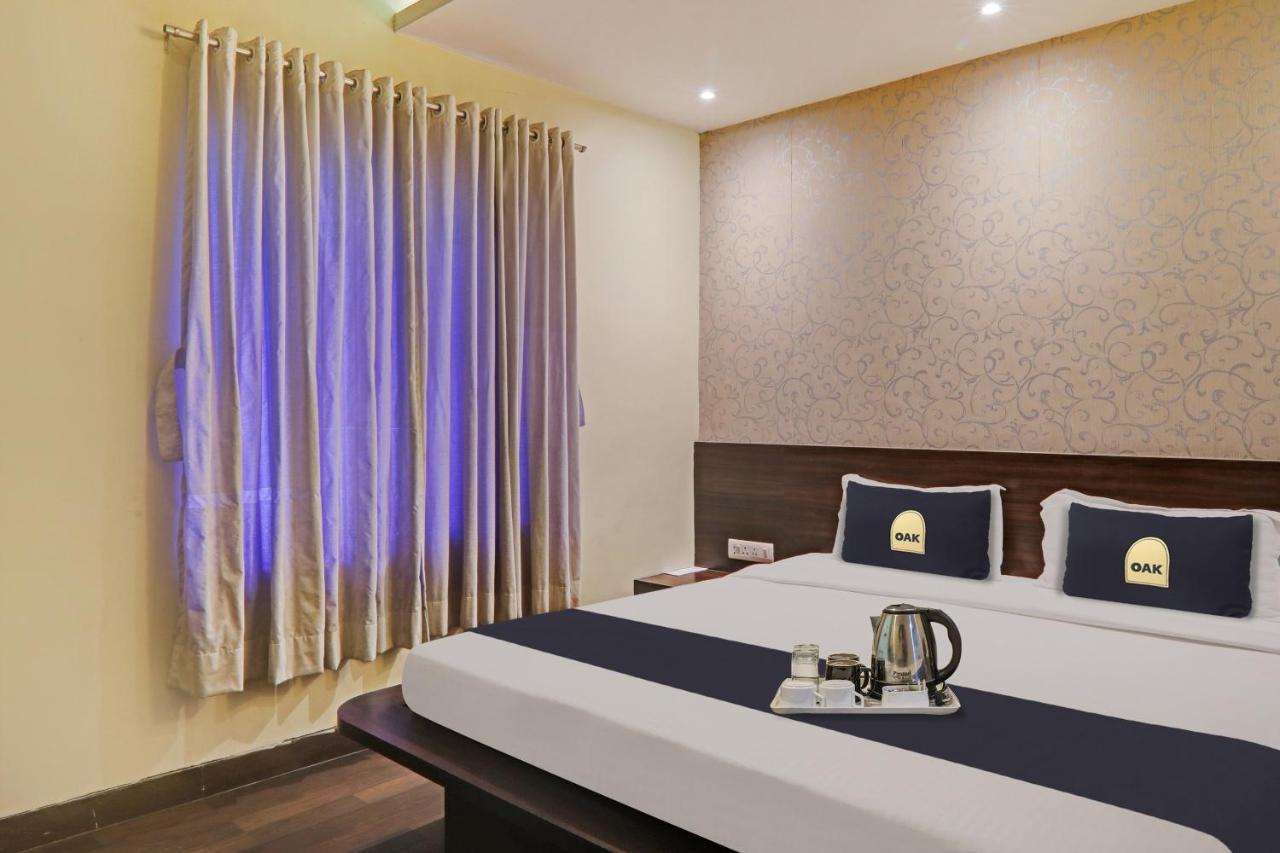 Townhouse Oak Hotel Shelter Lucknow Extérieur photo