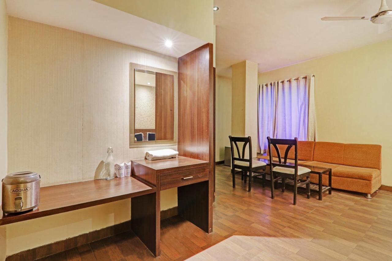 Townhouse Oak Hotel Shelter Lucknow Extérieur photo