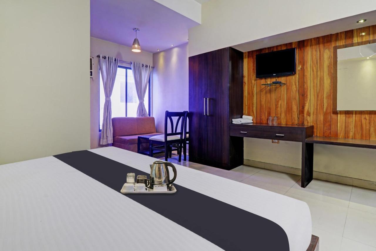 Townhouse Oak Hotel Shelter Lucknow Extérieur photo